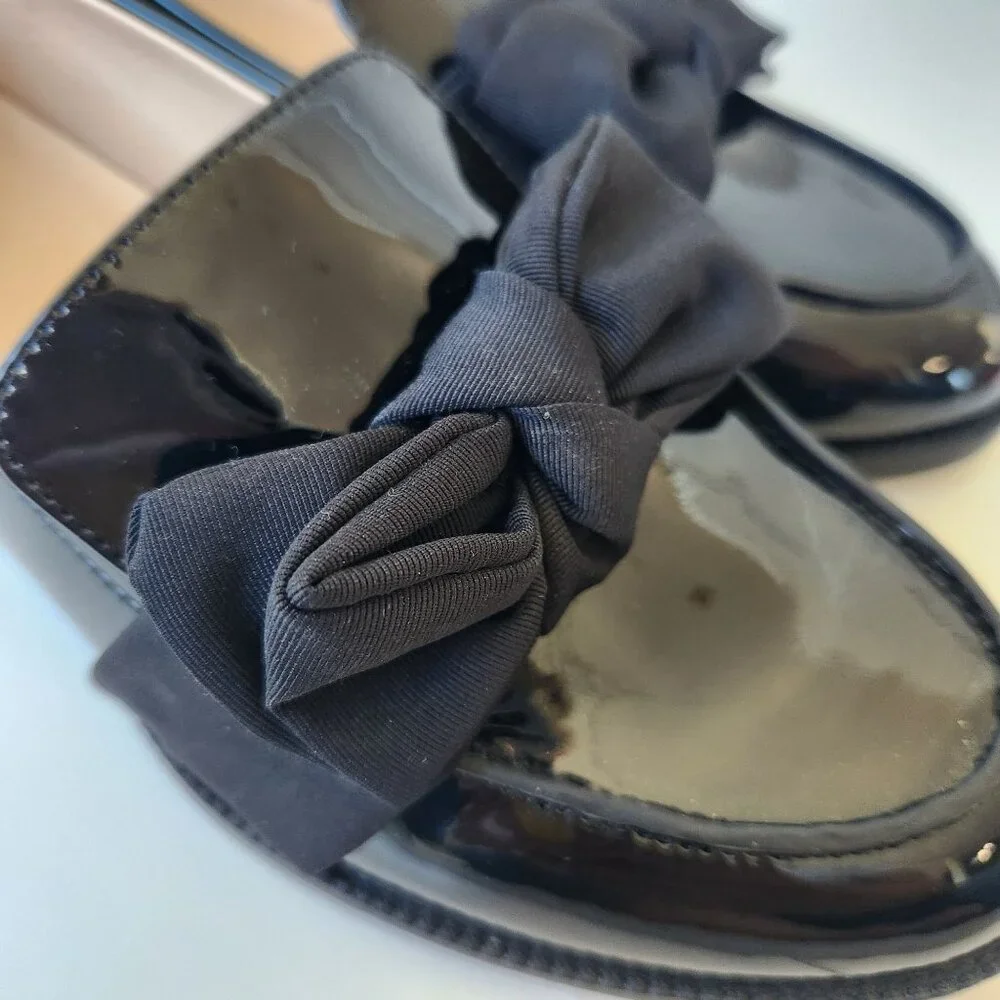 Bandolino Lindio Black Patent Loafers Bows Coquette Feminine Tailored Office - Picture 3 of 12